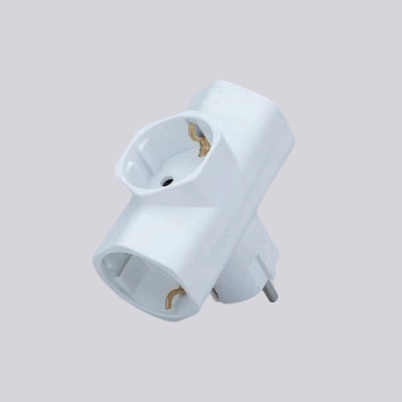 G01-03 Deutscher Adapter mit drei runden Steckern
