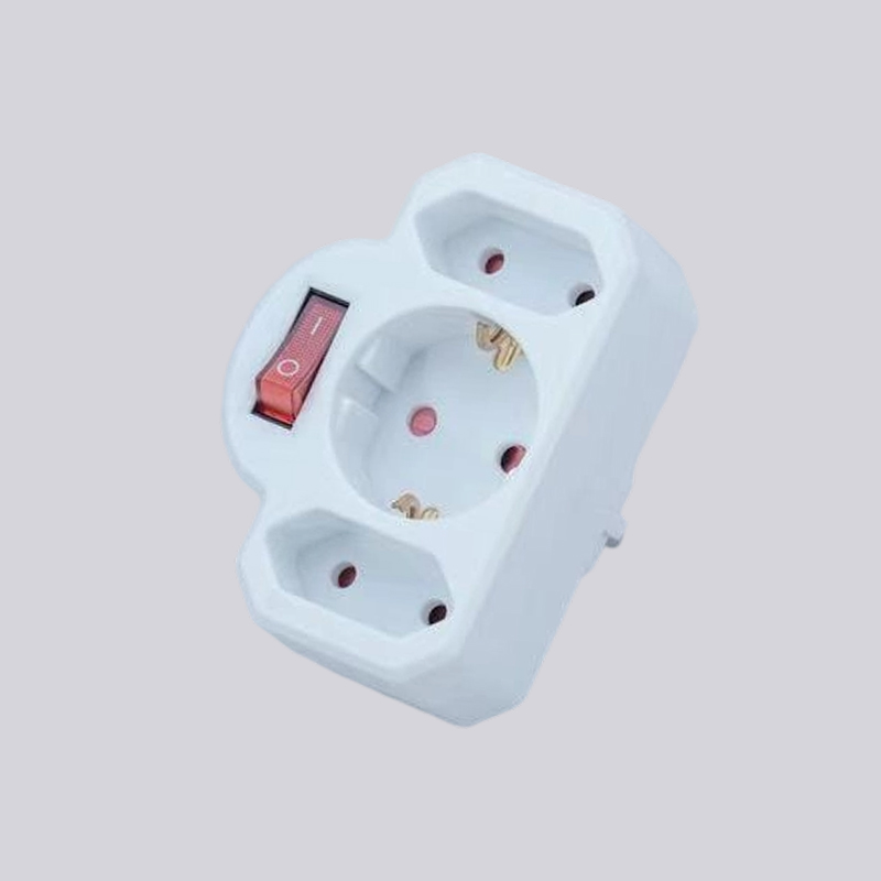 G01-01/2K deutscher Typ, ein Rundstecker, zwei Flachstecker, mit Schalteradapter